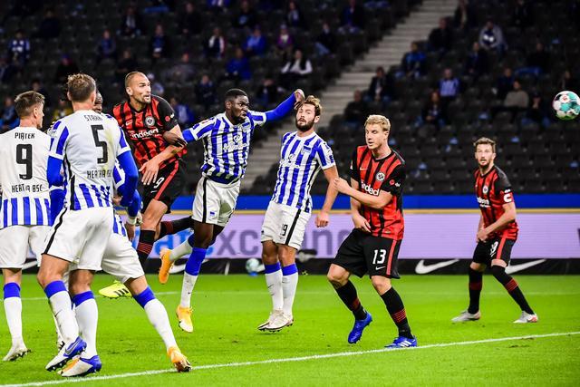  柏林赫塔进攻端多点开花，四球完胜比勒费尔德取首胜  